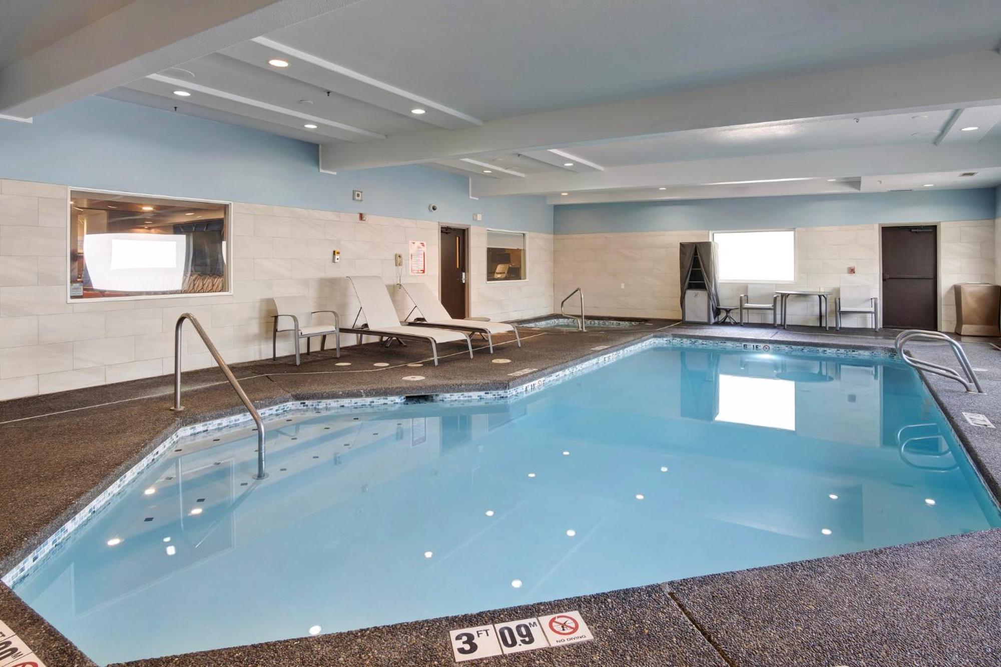 Holiday Inn Express Portland East - Columbia Gorge By Ihg Troutdale Dış mekan fotoğraf